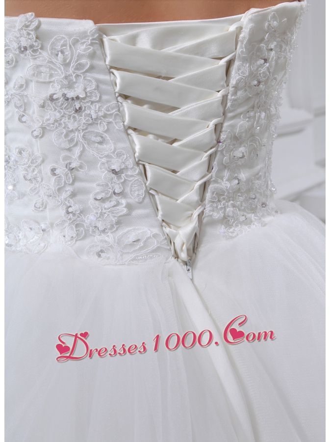 Appliques With Lace Sweetheart Ball Gown Chapel Train Wedding Dress