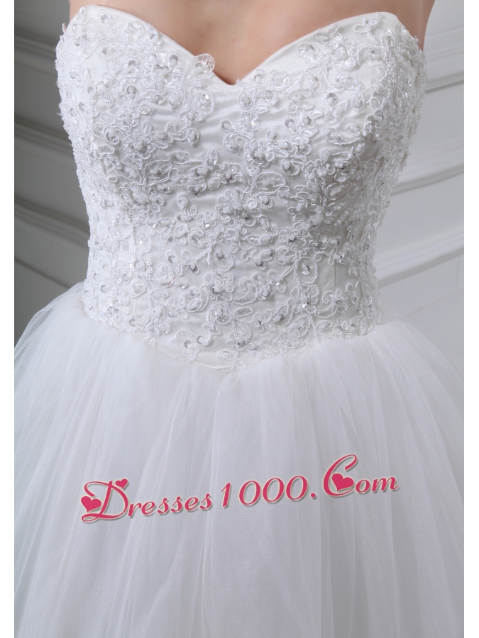 Appliques With Lace Sweetheart Ball Gown Chapel Train Wedding Dress