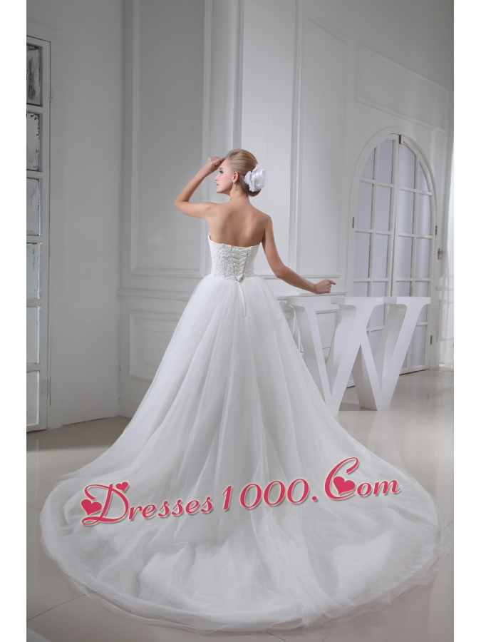 Appliques With Lace Sweetheart Ball Gown Chapel Train Wedding Dress