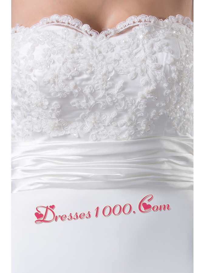 Lace Wedding Dress With Sweetheart A-line Brush Train