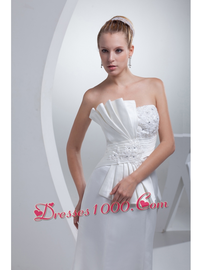 Strapless Satin Mermaid Ruching Appliques Wedding Dress