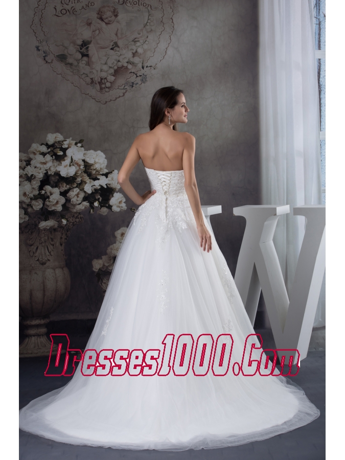 A-line Sweetheart Appliques Tulle Wedding Dress