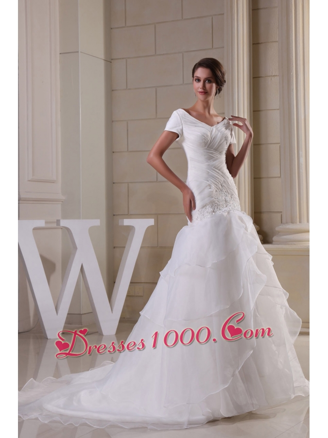 Appliques and Ruching V-neck Short Sleeves Wedding Dress