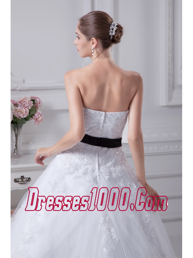 Appliques Sweetheart Court Train A-Line Wedding Dress