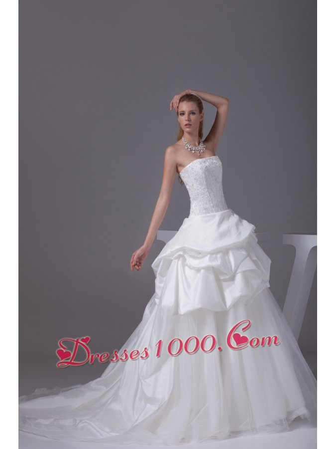 Appliques With Beading Strapless Pick-ups Wedding Dress