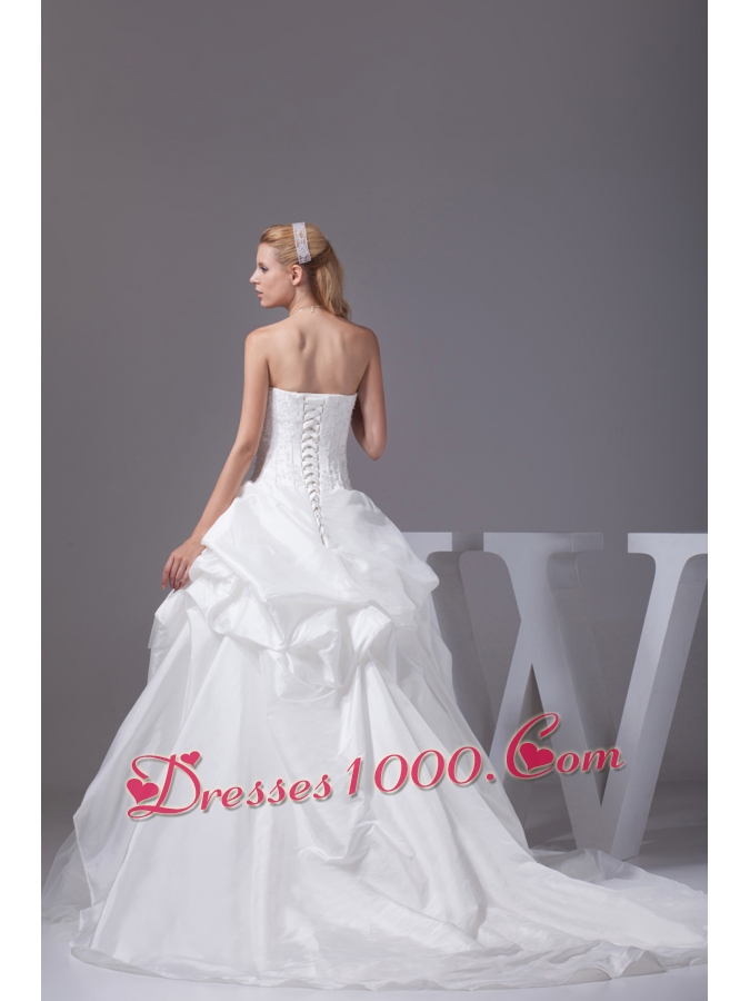 Appliques With Beading Strapless Pick-ups Wedding Dress