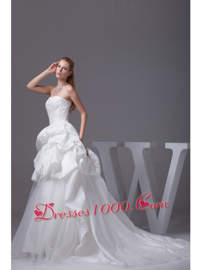 Appliques With Beading Strapless Pick-ups Wedding Dress
