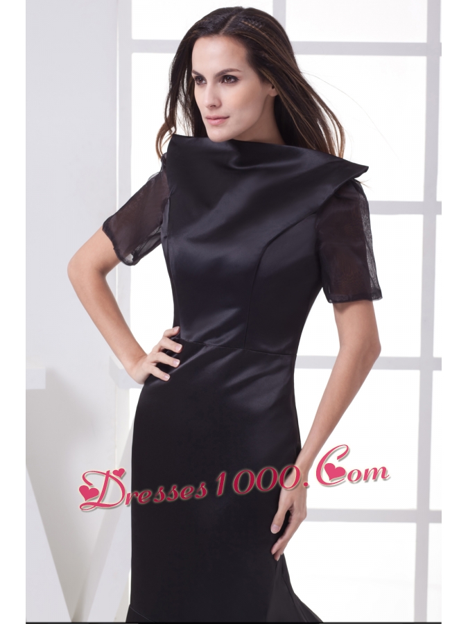 Black High-neck Short Sleeves Mermaid Chapel Train Mother of the Bride Dress
