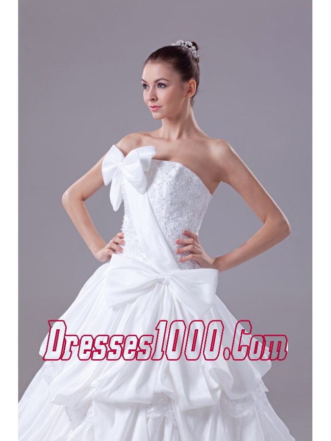 Bowknot Gorgeous Long Ball Gown Strapless Wedding Dress
