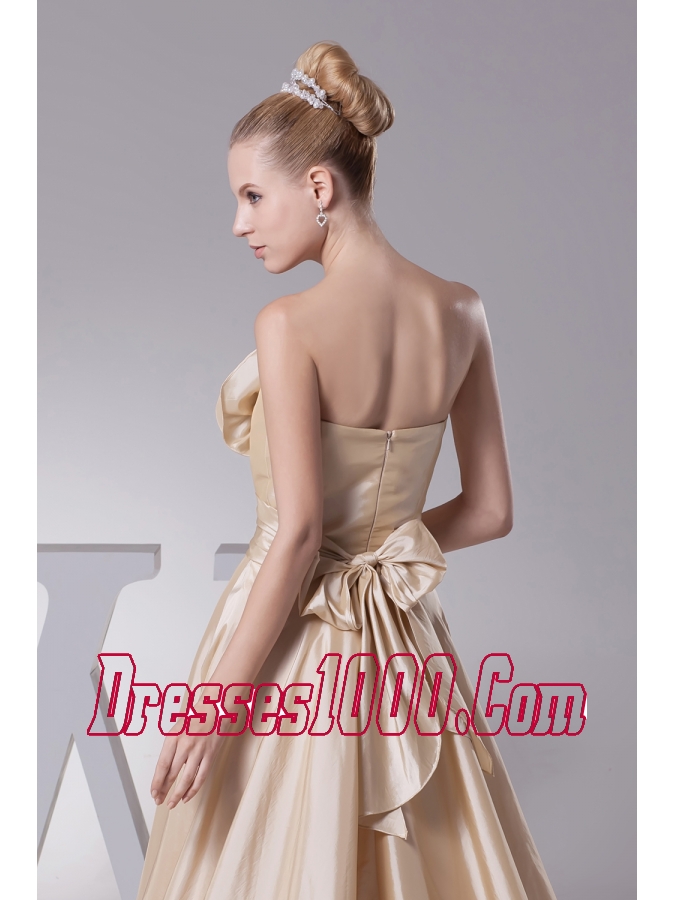 Hand Made Flowers Strapless Princess Wedding Dress With Brush Train