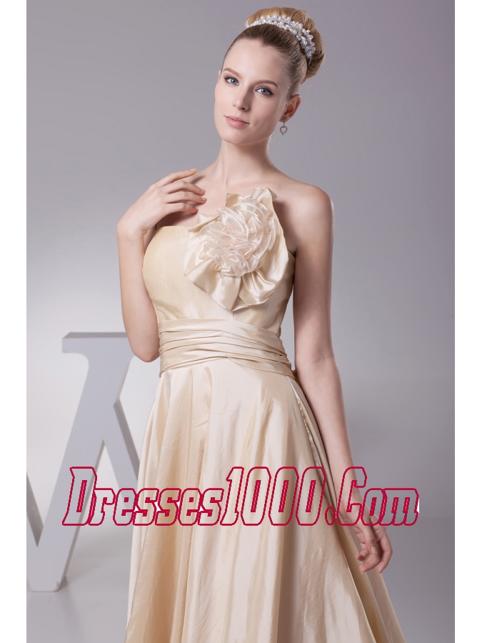 Hand Made Flowers Strapless Princess Wedding Dress With Brush Train