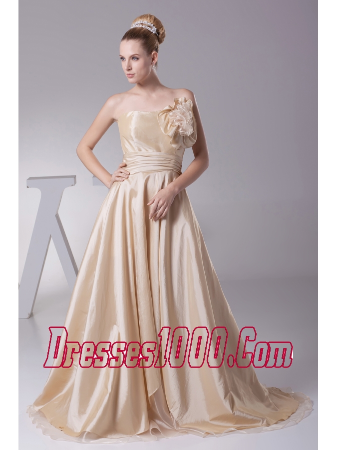 Hand Made Flowers Strapless Princess Wedding Dress With Brush Train