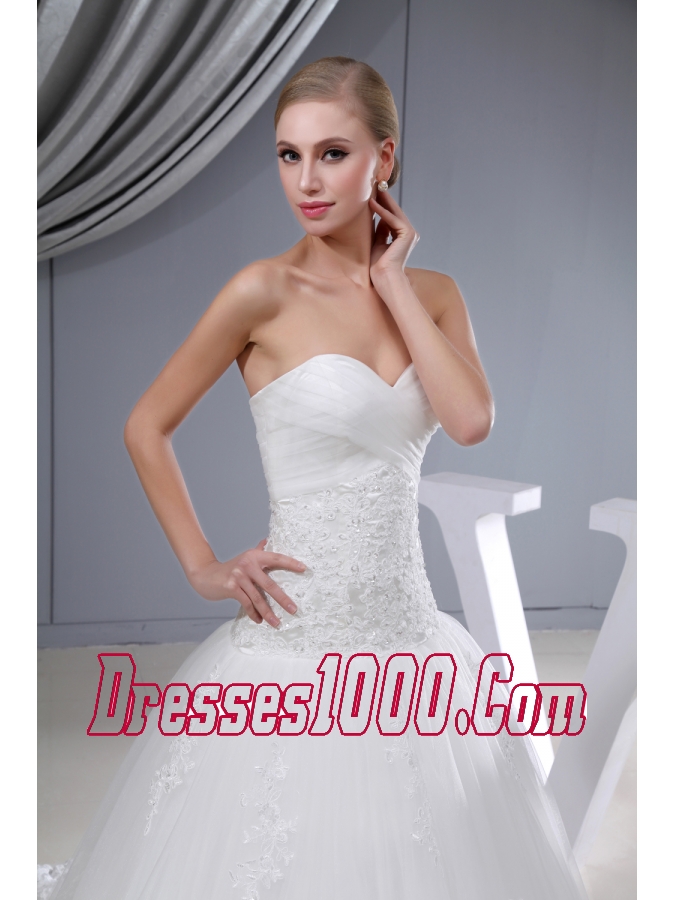 Lace Ruching Sweetheart A-line Chapel Train Wedding Dress
