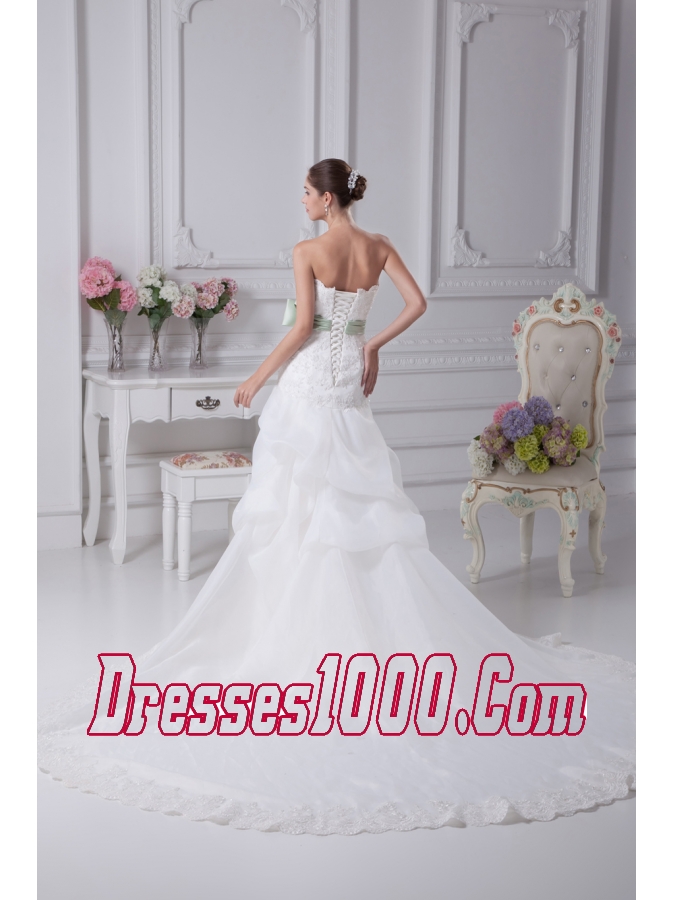 Mermaid Strapless Lace Chapel Train Wedding Dress with Fitted