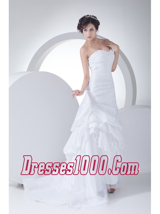 Sweetheart A-line Ruching Brush Train Wedding Dress