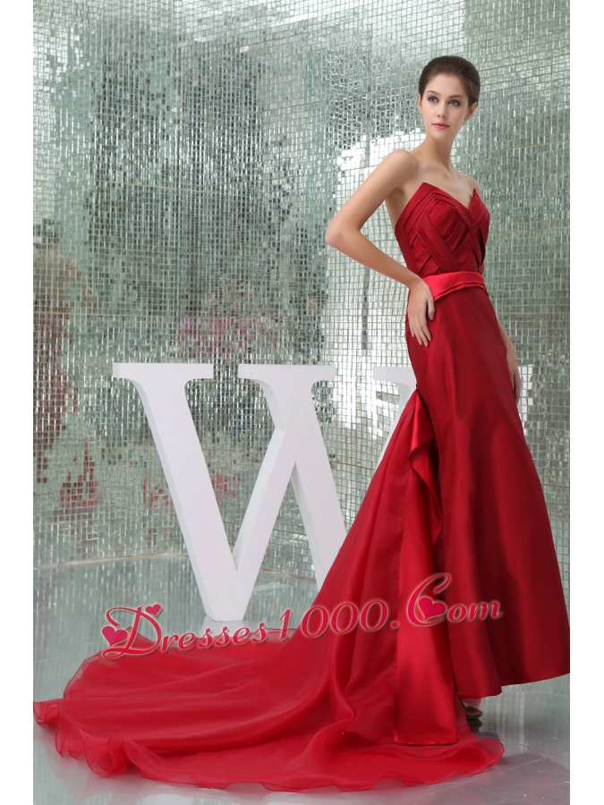 Wine Red V-neck Watteau Train Mother Of The Bride Dress