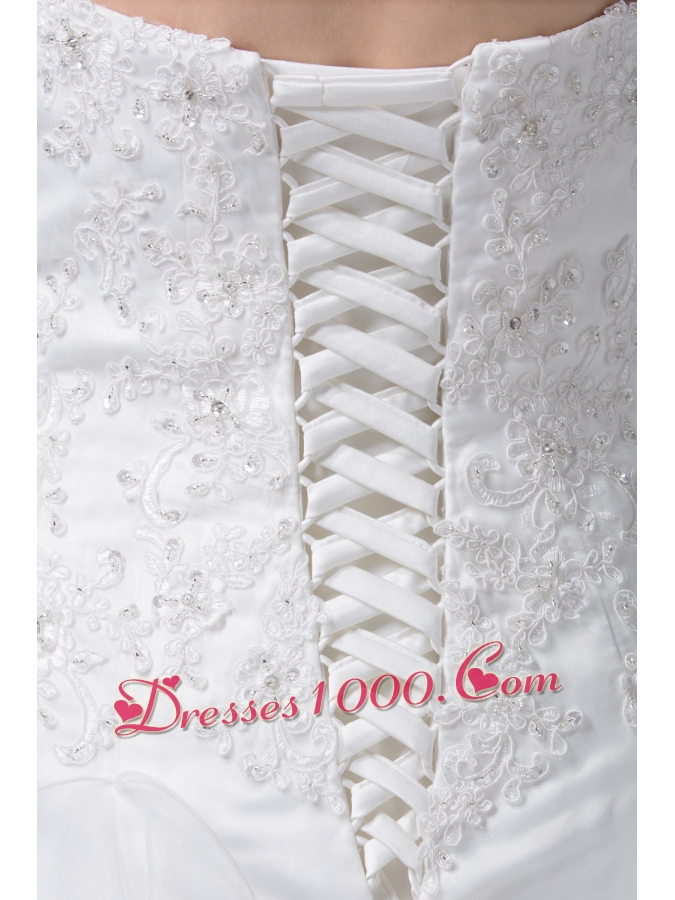 Appliques With Beading Strapless Ruffles Wedding Dress