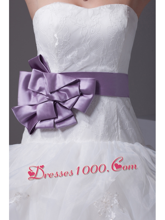 Lace Appliques Hand Made Flower Ruffles Wedding Dress