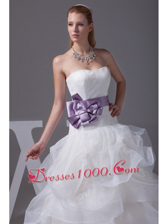 Lace Appliques Hand Made Flower Ruffles Wedding Dress