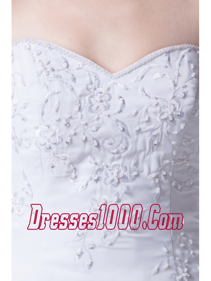 Sweehteart Ruffles Embroidery Brush Train Chiffon Wedding Dress