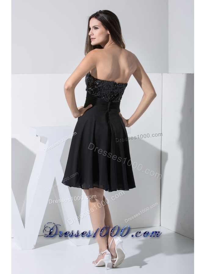 Handle Flowers and Paillettes Decorated Sweetheart Black Prom Dresses