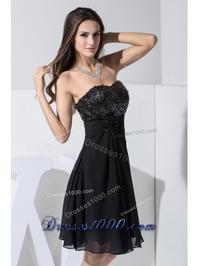 Handle Flowers and Paillettes Decorated Sweetheart Black Prom Dresses