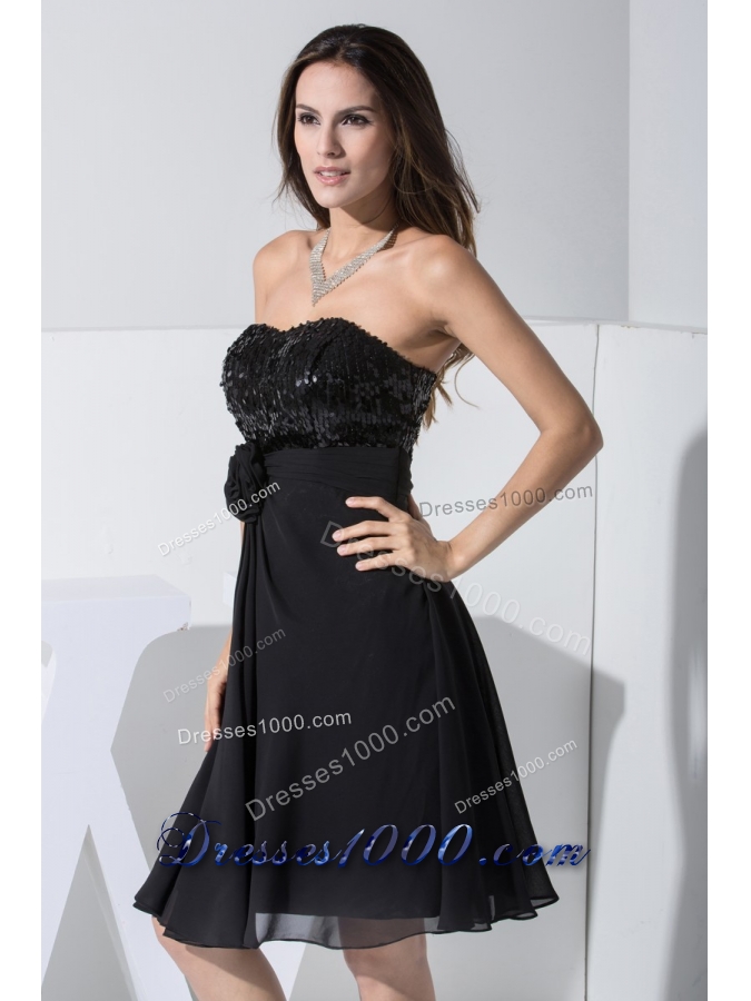 Handle Flowers and Paillettes Decorated Sweetheart Black Prom Dresses