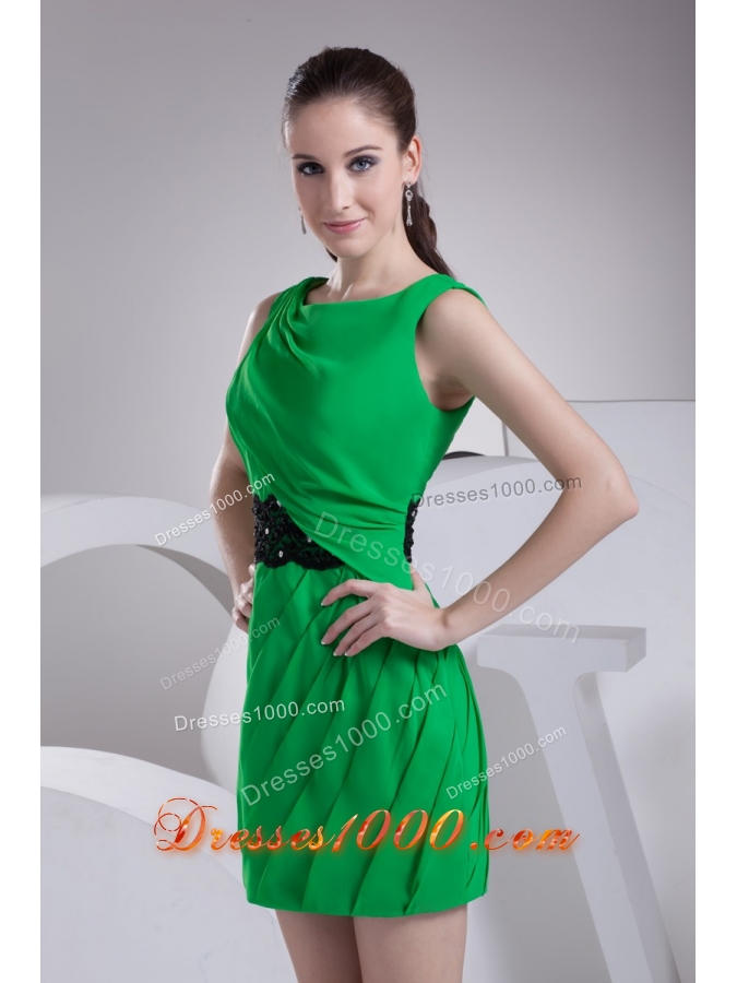 Pretty Spring Green Bateau Neck Mini Prom Dress with Appliques