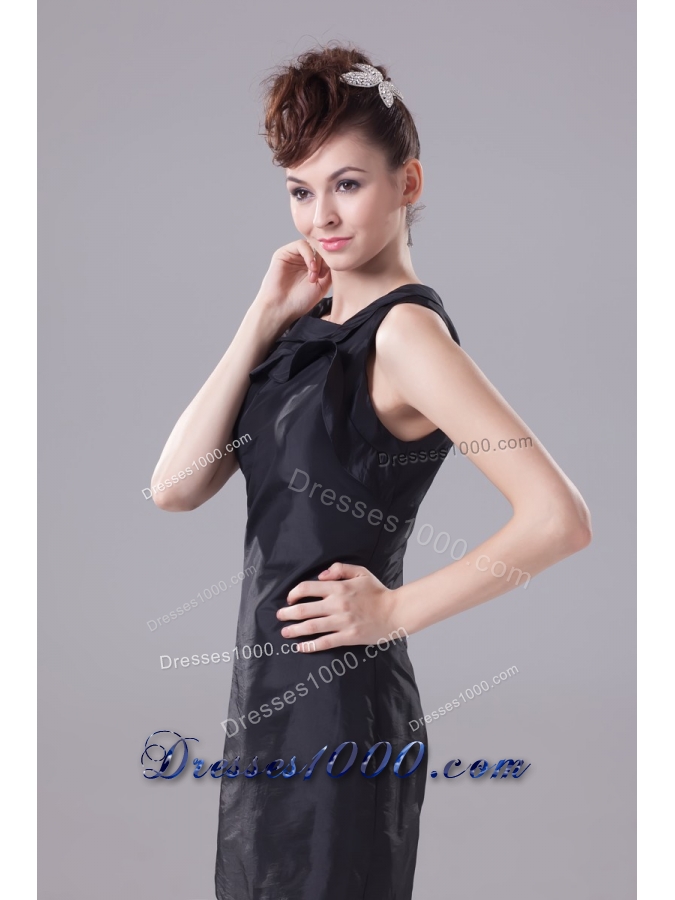 Mini-length Prom Dress in Black with Petal Square Neckline