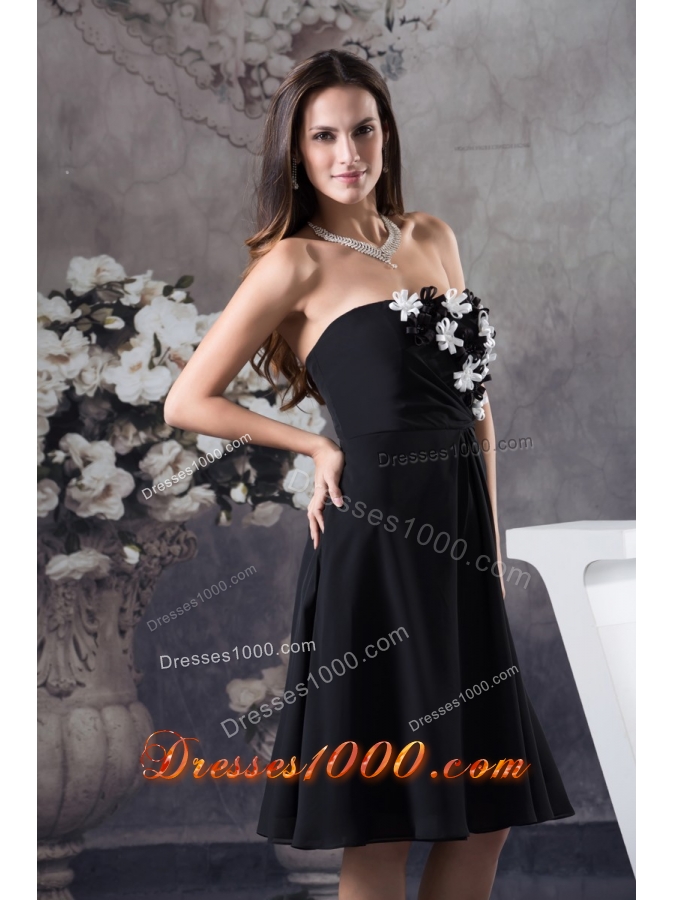 Hand Made Flowers Decorated Strapless Prom Dress in Black