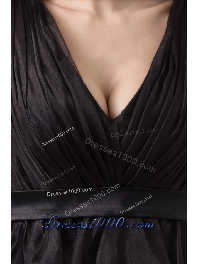 Organza Plunging V-neck Ruffle-layers Ruched Prom Dress in Black