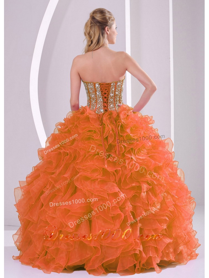 Elegant Ball Gown Sweetheart Ruffles and Beaded Decorate Quinceanera Gowns in Sweet 16