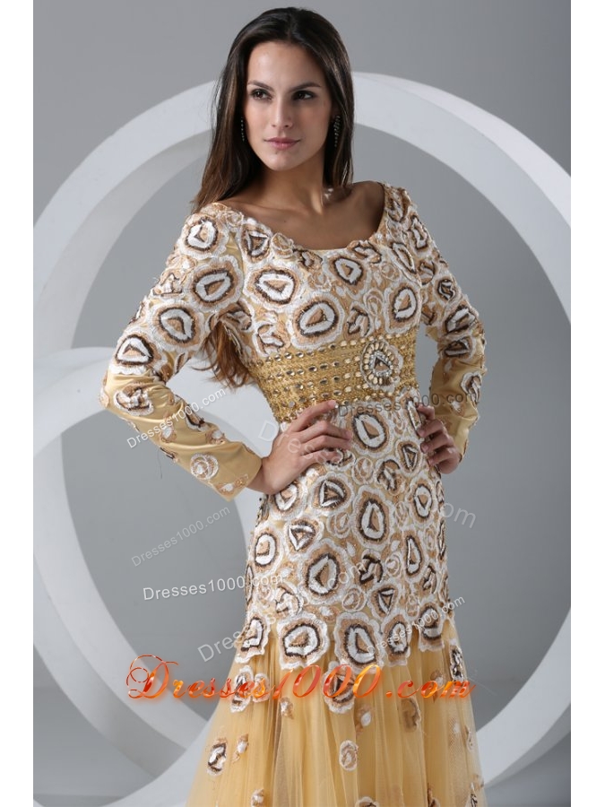 Floral Appliques Scoop Long Sleeves Champagne Prom Dresses