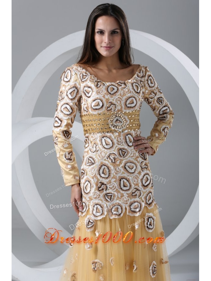 Floral Appliques Scoop Long Sleeves Champagne Prom Dresses