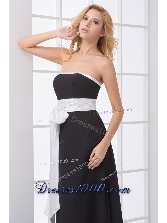 Strapless White and Black Prom Bridesmaid Dress with Bowknot