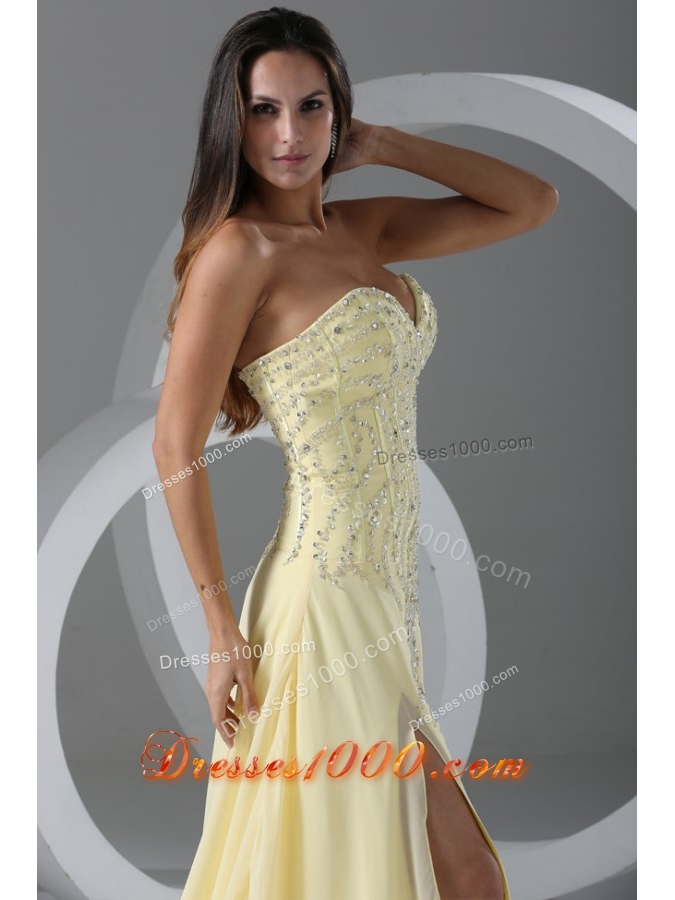 Pretty Light Yellow Sweetheart Beading Decorated Bodice Prom Dress