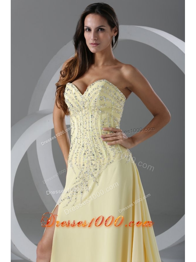 Pretty Light Yellow Sweetheart Beading Decorated Bodice Prom Dress