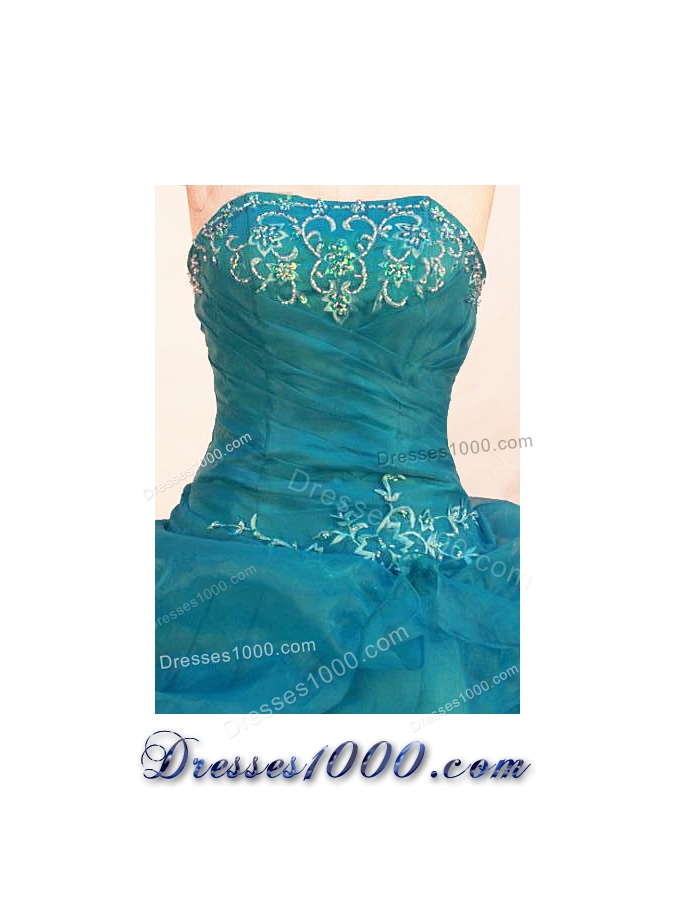 Beautiful Ball Gown Strapless Floor-length Quinceanera Dresses Embroidery