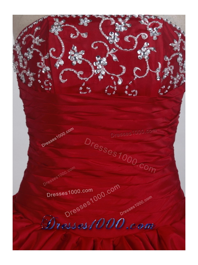 Exquisite Ball Gown Strapless Floor-length Quinceanera Dress