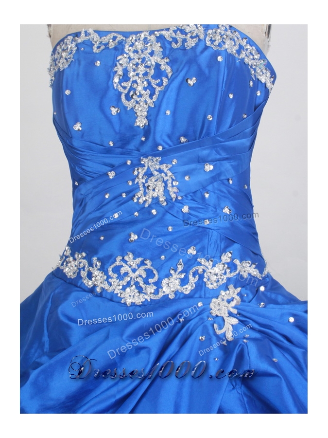 Exquisite Ball Gown Strapless Floor-length Quinceanera Dress