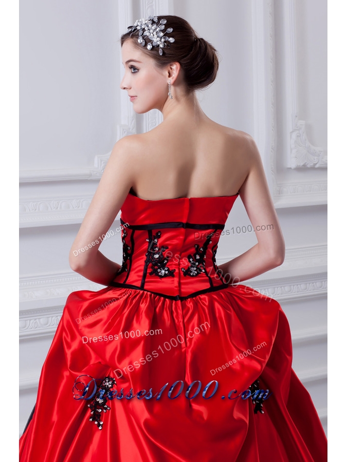 Cheap Strapless Appliques Pick-ups Black and Red Quinceanera Dress with Brush Train