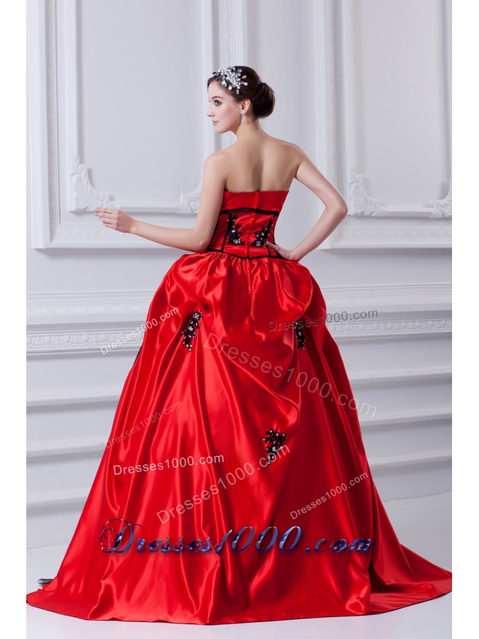 Cheap Strapless Appliques Pick-ups Black and Red Quinceanera Dress with Brush Train