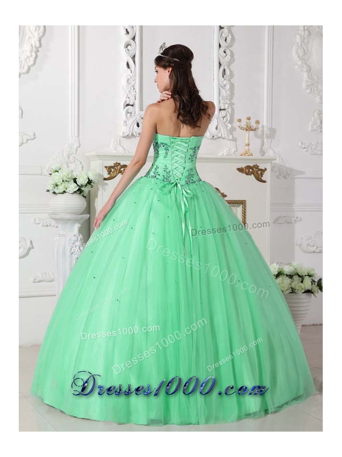 Quinceanera Dress in Apple Green Ball Gown Sweetheart with Beading and Appliques