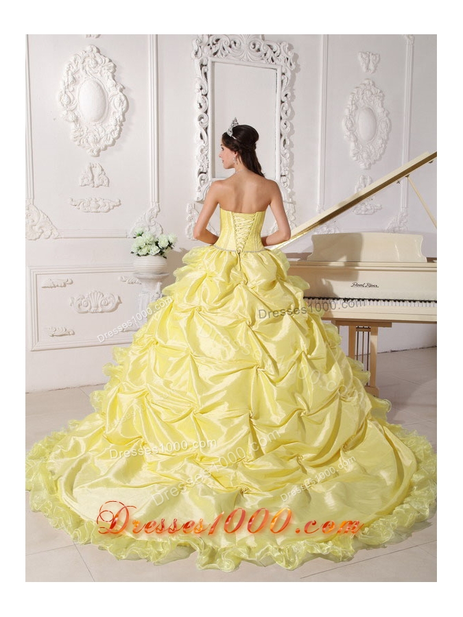 Luxurious Beaded Strapless Chapel Train Quinceanera Dresses Taffeta