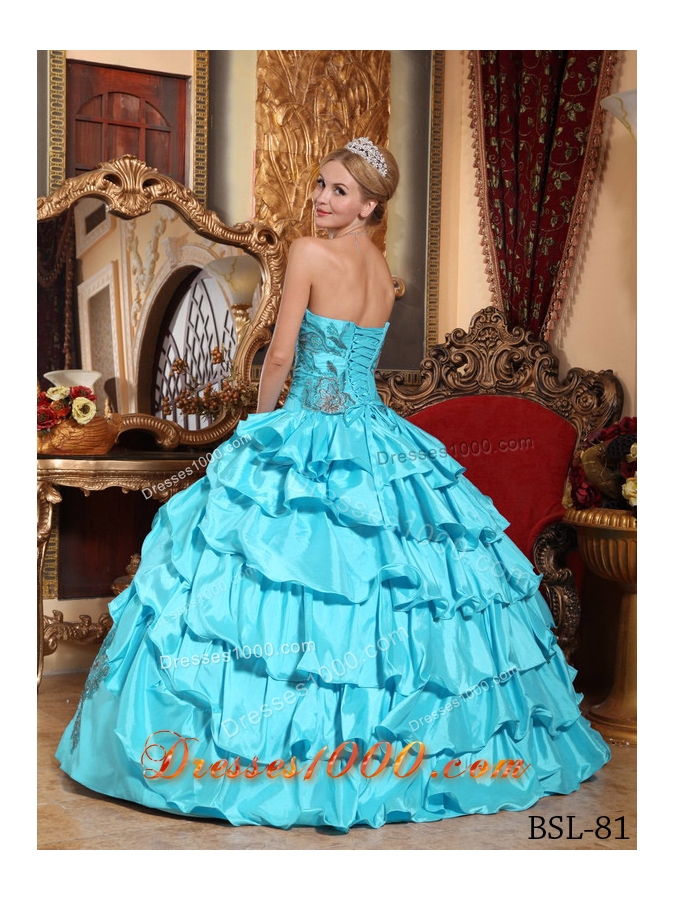 Aqua Blue Ball Gown Strapless Floor-length Quinceanera Dress with Taffeta Appliques