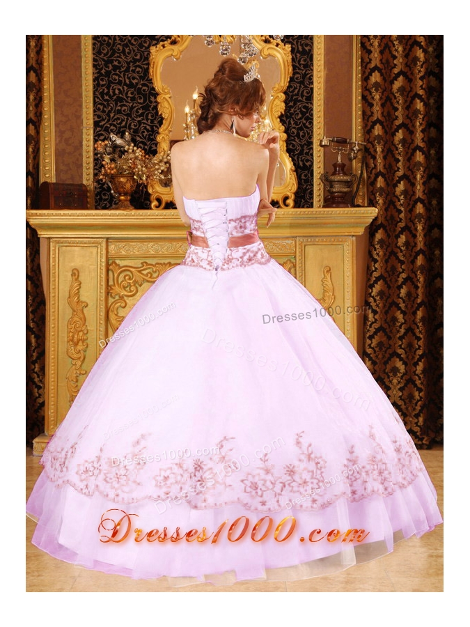 Popular White Strapless Organza Embroidery Dress For Quinceanera