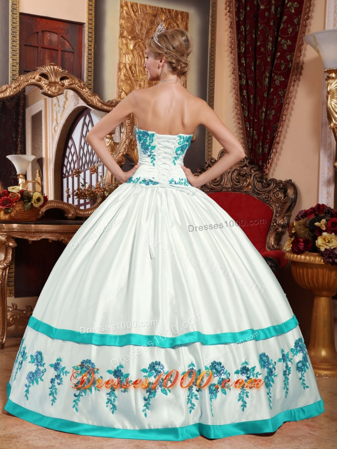 Puffy Sweetheart Taffeta White Quincenera Dresses with Turquoise Appliques