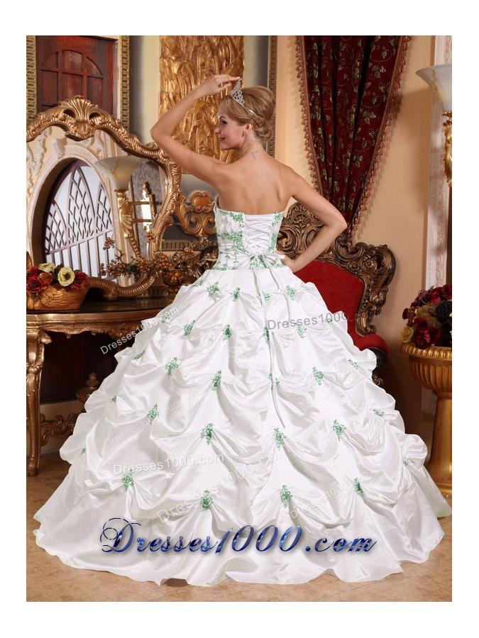 White Strapless Taffeta Green Appliques Quinceanera Gown Dresses