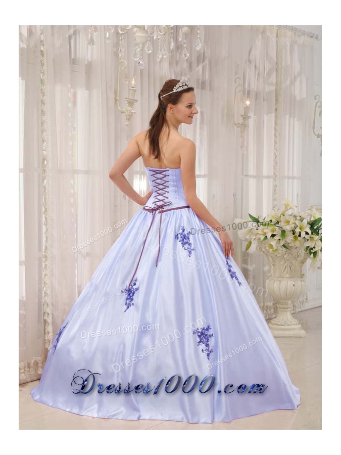 Lavender Strapless Sweet Sixteen Quinceanera Dresses with Appliques
