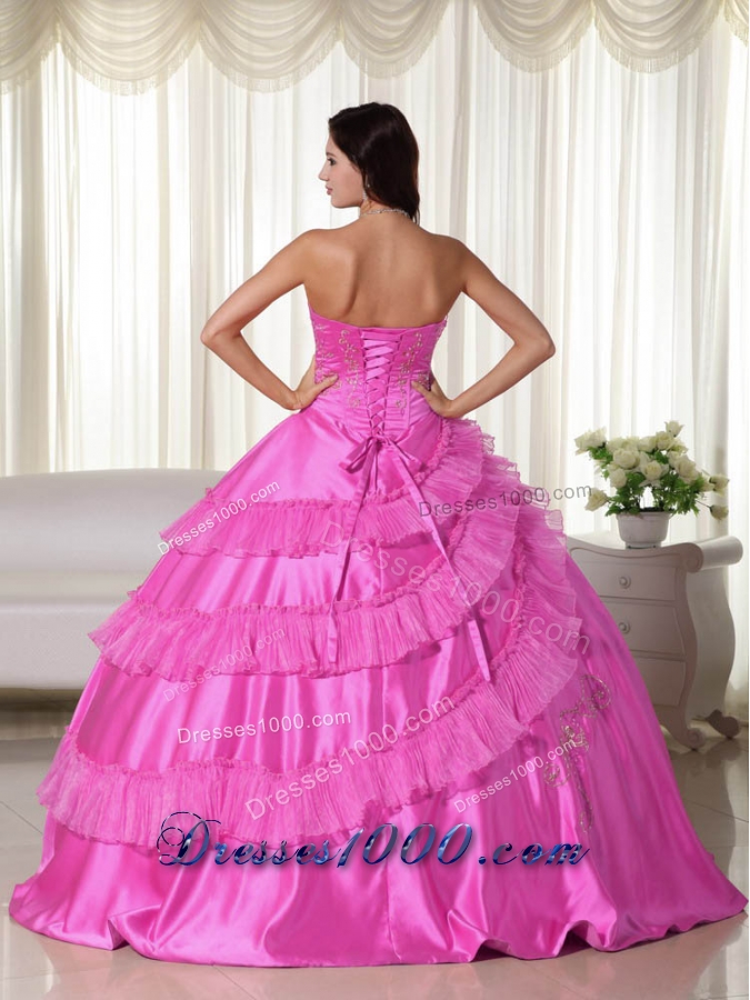 2014 Pretty Hot Pink Puffy Strapless Quinceanera Dresses with Embroidery